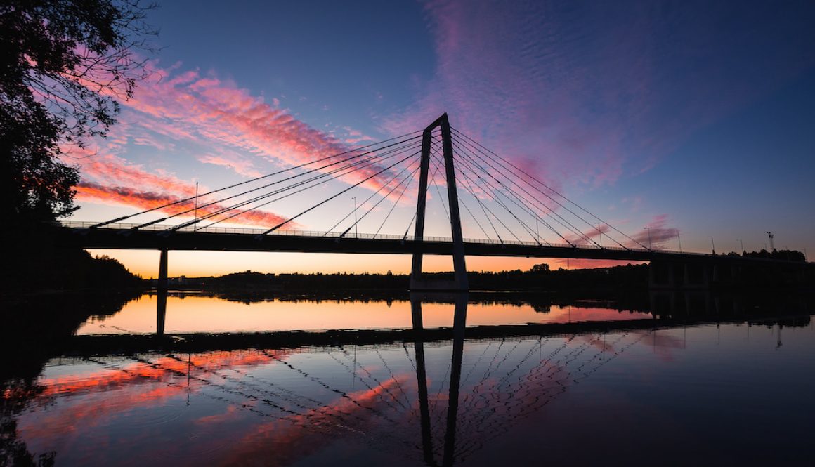 The bridge in pink sunset